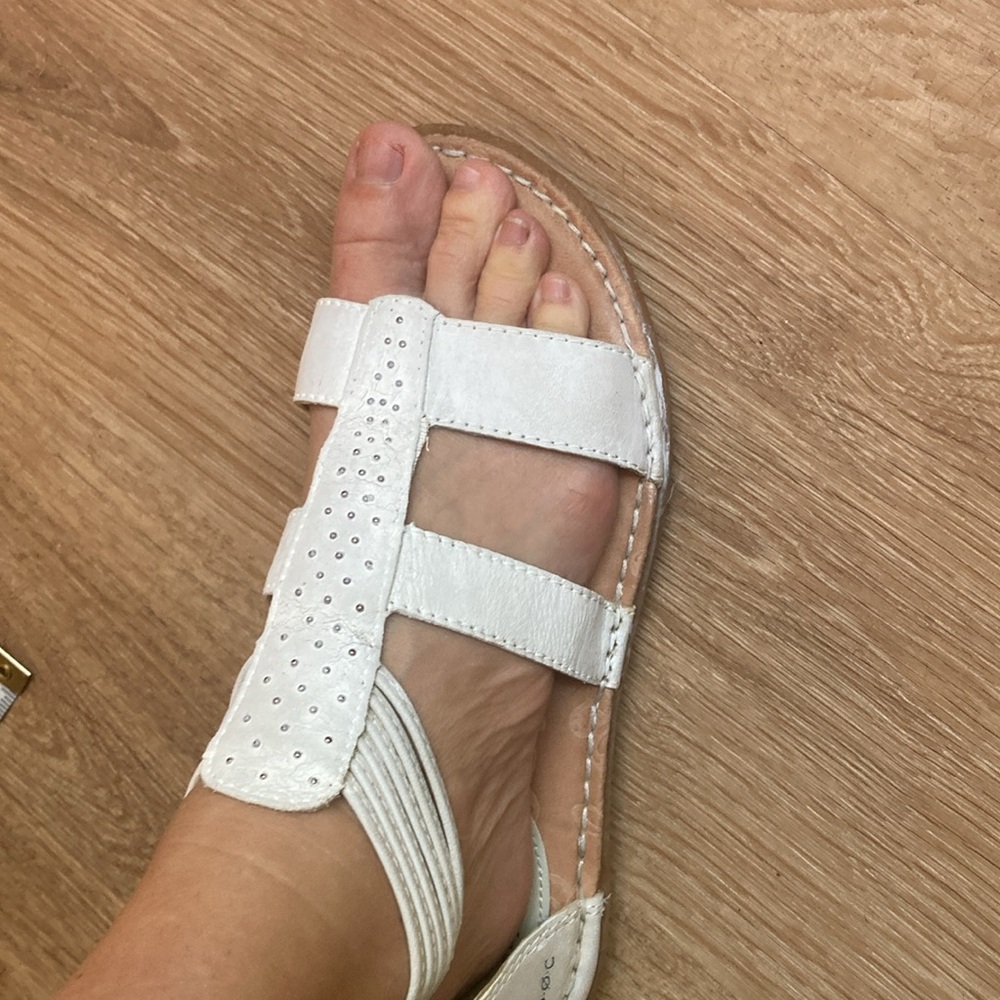 Women’s size 6, bundle of two sandals worn only once in excellent condition - Picture 8 of 11
